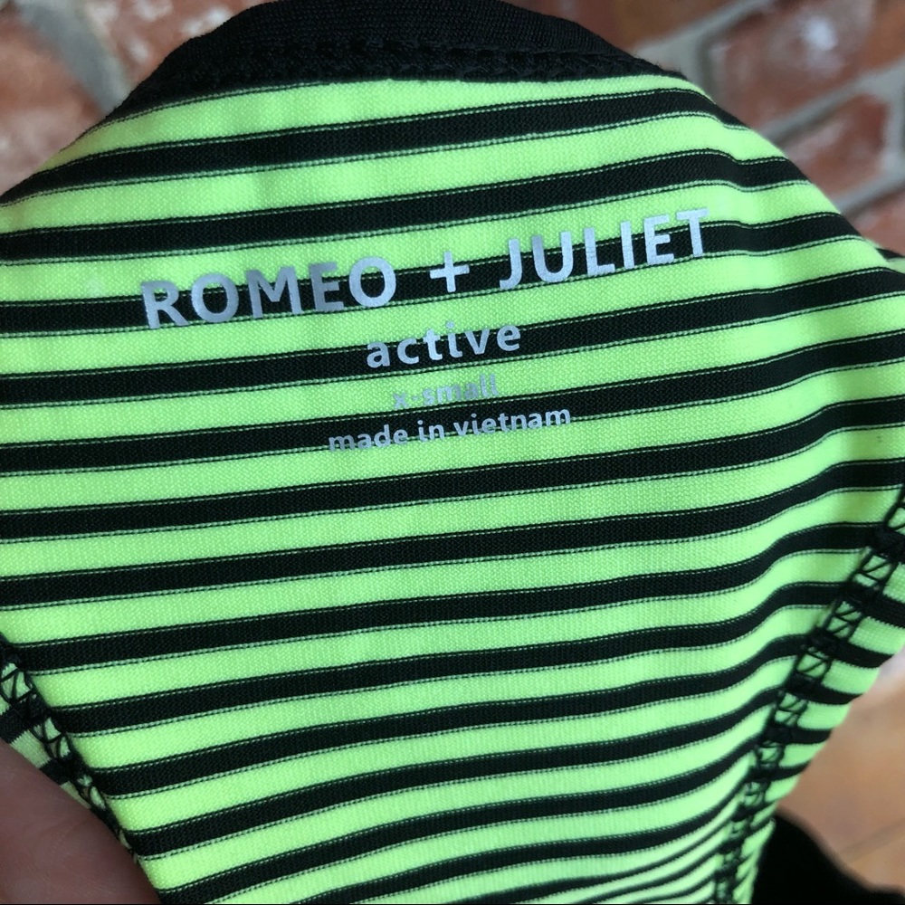 Romeo and Juliet black/lime green sports bra sz XS - Picture 8 of 9